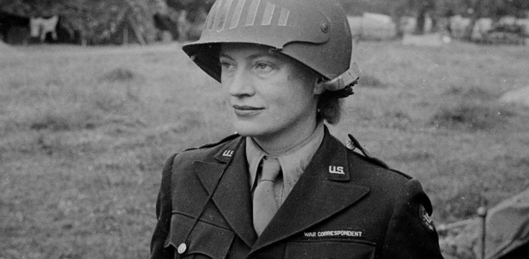 Η Λι Μίλερ ως πολεμική ανταποκρίτρια, στη Νορμανδία το 1944