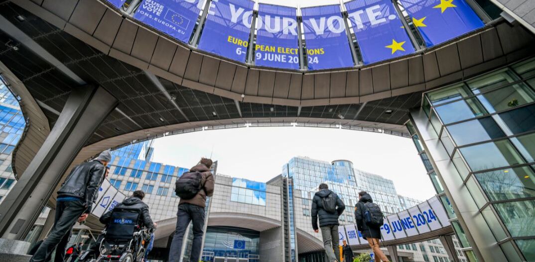 Ευρωεκλογές 2024: Ευρωπαϊκό Κοινοβούλιο - Πώς λειτουργεί - Οι έδρες, οι πολιτικές ομάδες, οι επιτροπές, η παραγωγή νομοθετικού έργου.