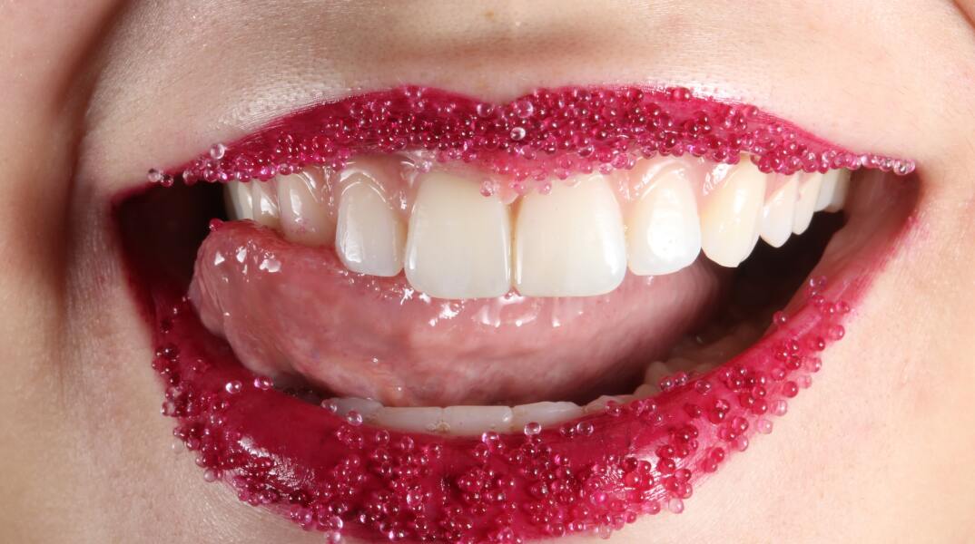 Οι ιδανικές αναλογίες για ένα ελκυστικό στόμα: Σε ποια συμπεράσματα κατέληξαν οι πλαστικοί χειρουργοί;