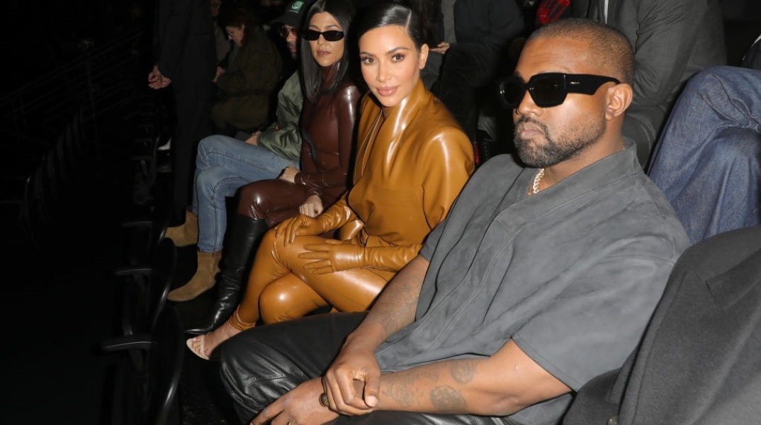 Kanye West: Έδειχνε αποκαλυπτικές φωτογραφίες της Kim Kardashian και πορνό στους υπαλλήλους του 