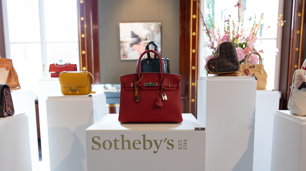 Christie’s και Sotheby’s δημοπρατούν κοσμήματα, τσάντες, αθλητικά και ρολόγια