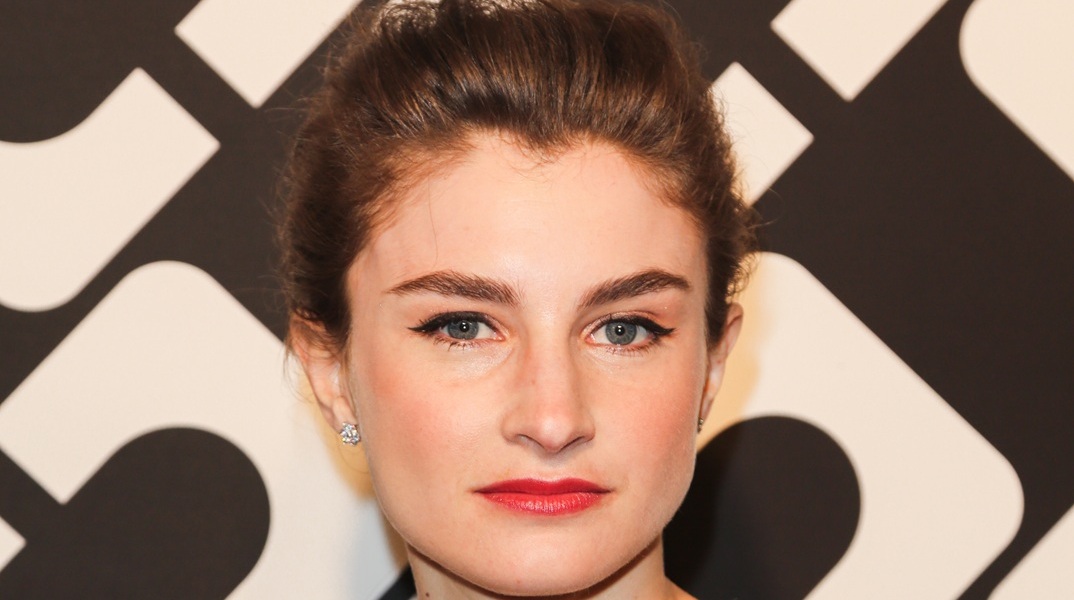 Νέα εποχή για τη Vogue: Η Κλόι Μαλ διαδέχεται την Άννα Γουίντουρ