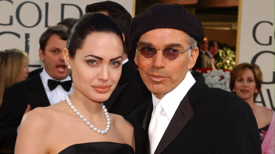 Ο Μπίλι Μπομπ Θόρντον με την Αντζελίνα Τζολί στην 59η τελετή απονομής των βραβείων Χρυσή Σφαίρα στο Μπέβερλι Χιλς, 20 Ιανουαρίου 2002.