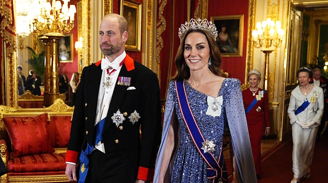 Πριγκιπική λάμψη: Η εντυπωσιακή τιάρα των 2.600 διαμαντιών της Κέιτ Μίντλετον 