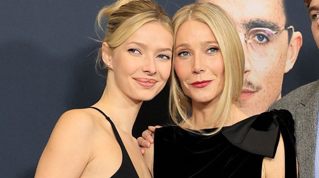 Όταν το vintage γίνεται οικογενειακή υπόθεση: Η Άπλ Μάρτιν φόρεσε ξανά το φόρεμα της Γκουίνεθ Πάλτροου