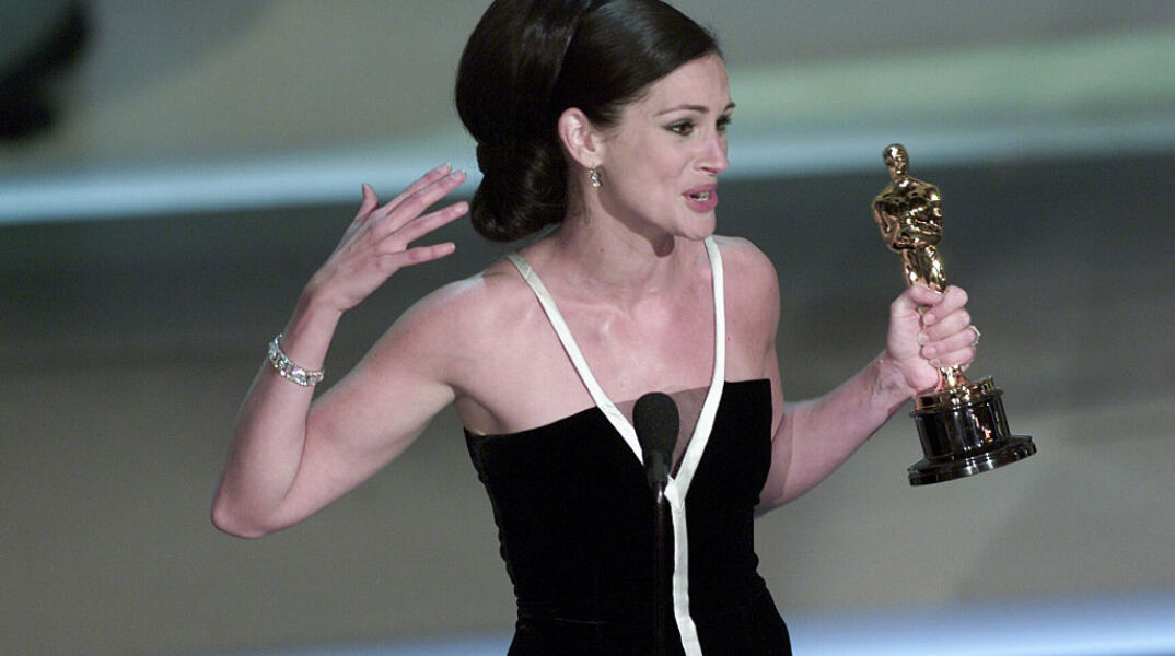 Κάθε φορά που ο Βαλεντίνο έντυσε τις νικήτριες των Όσκαρ