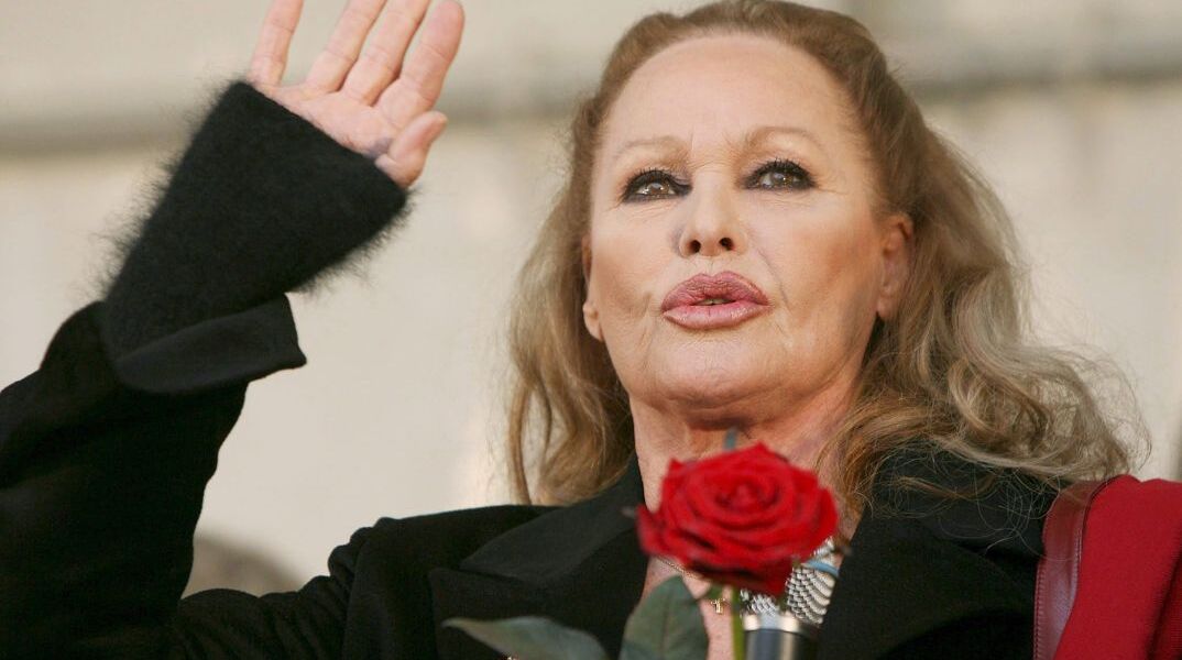 Ούρσουλα Άντρες: «Είμαι σε σοκ» – Καταγγέλλει απάτη σχεδόν 20 εκατ. ευρώ από τον διαχειριστή της