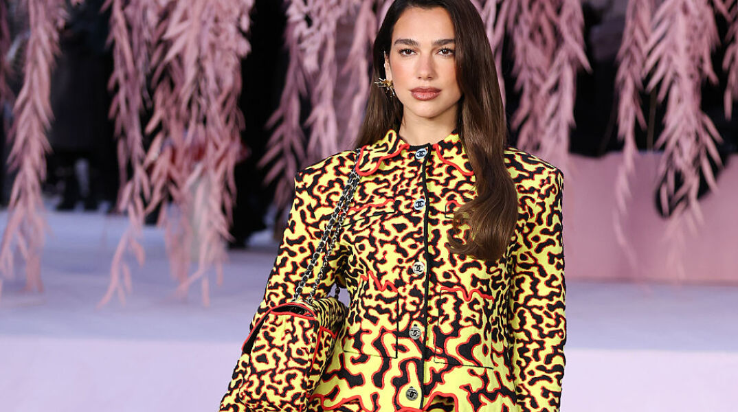 Η Dua Lipa και η επιστροφή του «Boom Boom» 