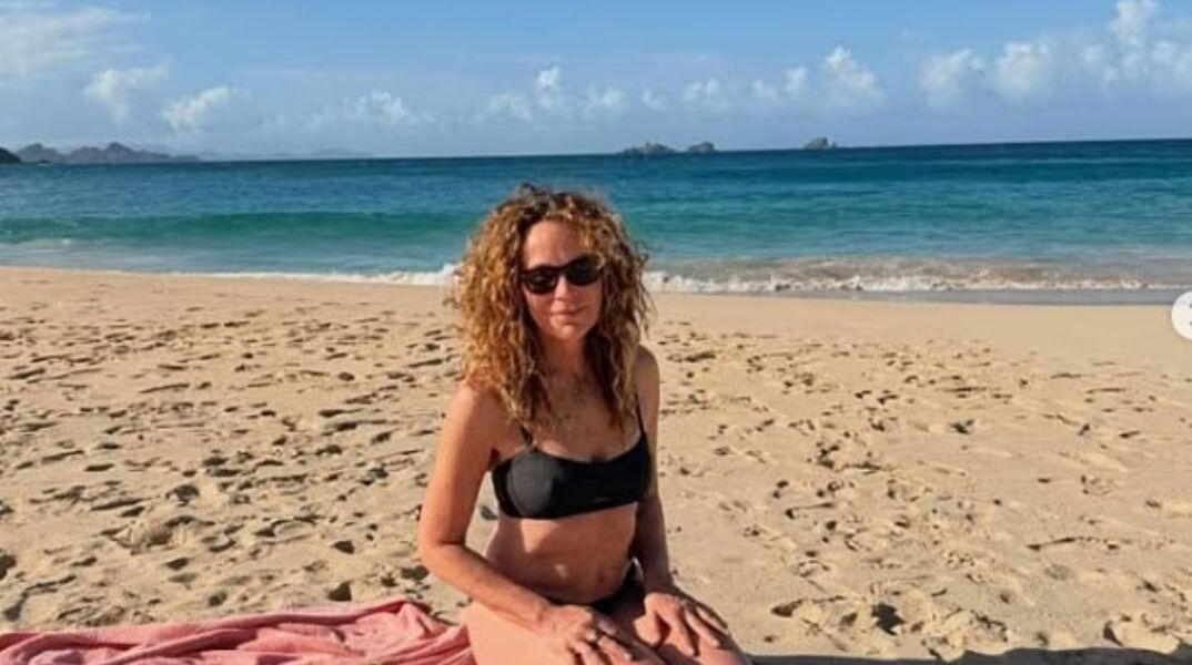 Τζένιφερ Γκρέι: Η «Baby» του Dirty Dancing εντυπωσιάζει με μαγιό σχεδόν 40 χρόνια μετά