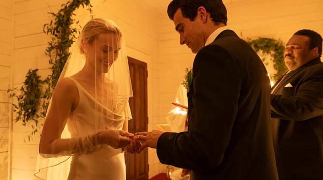 Άλλαξε τη μόδα και… εξαφανίστηκε: Το μυστήριο γύρω από το νυφικό της Κάρολιν Μπεσέτ Κένεντι