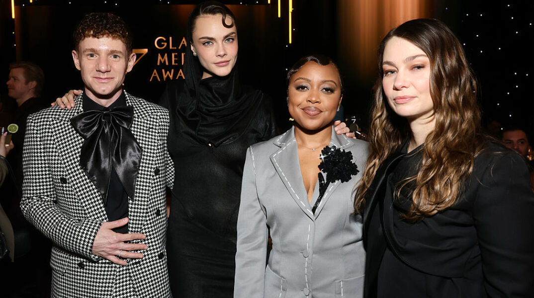 Η Κάρα Ντελεβίν με τη σύντροφό της Μίνκε σε τρυφερές στιγμές στα GLAAD Awards