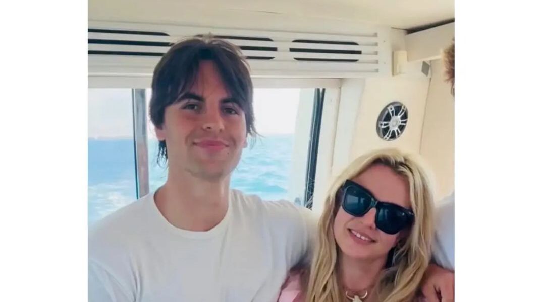 H Μπρίτνεϊ Σπιρς ξανά με τους γιους της μετά το σοκ του DUI