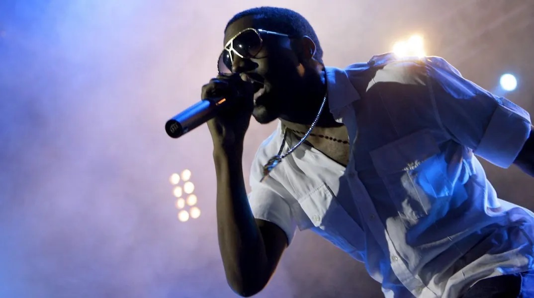 Νέοι μπελάδες για τον Κάνιε Γουέστ - Φέρεται πως χτύπησε άντρα στο πρόσωπο ο οποίος έχασε τις αισθήσεις του