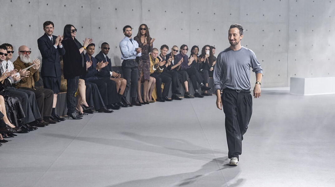 Saint Laurent: Ο άνθρωπος που έφερε τον οίκο πάνω από τα 3 δισ. ευρώ αποχωρεί