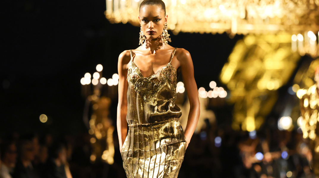 Saint Laurent: Τι συνέβη στο μυστηριώδες τελευταίο σόου του Βακαρέλο;