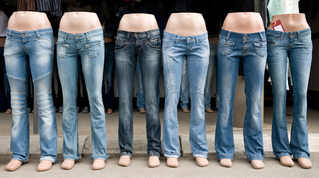 americans-turn-away-from-jeans-hello-yoga-pants.jpg