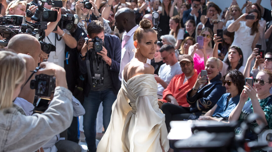 Η Σελίν Ντιόν (Celine Dion) στην Εβδομάδα Μόδας στο Παρίσι, το καλοκαίρι του 2019 (ΦΩΤΟ ΑΡΧΕΙΟΥ)