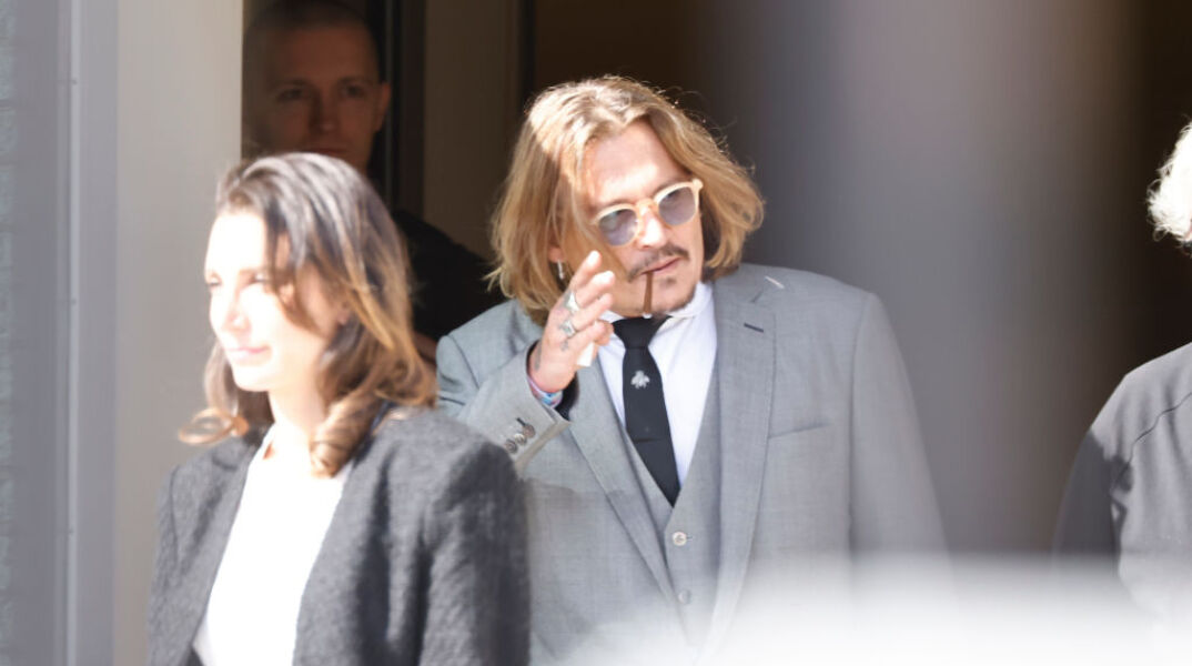 Johnny Depp και Camille Vasquez: Υπάρχει έρωτας ανάμεσα στον ηθοποιό και τη δικηγόρο που τον εκπροσωπεί στη δίκη με την Άμπερ Χερντ;