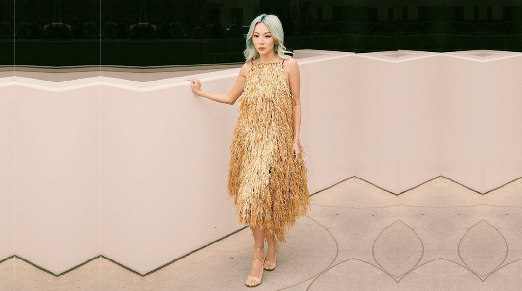 Η Tina Lueng στο ντεφιλέ του Jason Wu στην εβδομάδα μόδας της Νέας Υόρκης