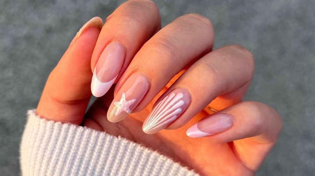 Seashell nails