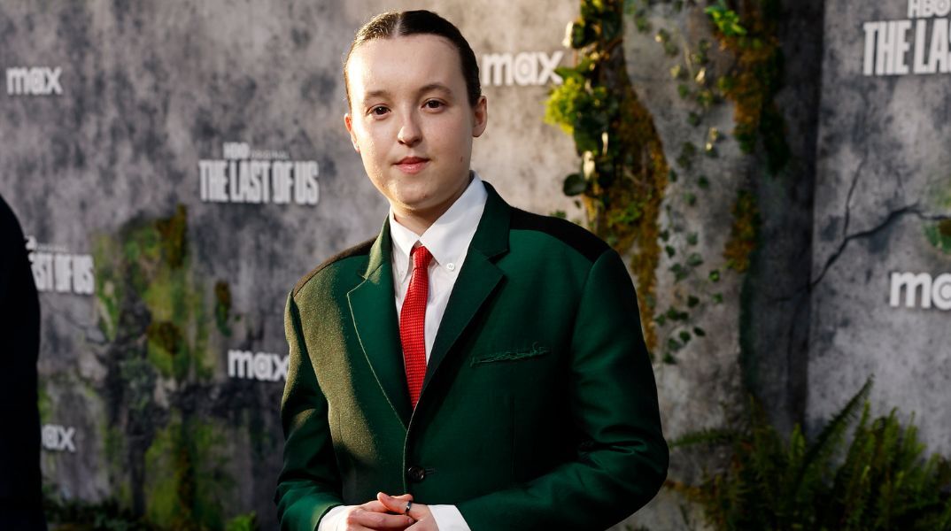 Μπέλα Ράμσεϊ: Η πρωταγωνίστρια της σειράς The Last of Us μιλά για την εμπειρία της ως non-binary, τις δυσκολίες της προβολής και την ανάγκη να ζει ελεύθερα και αυθεντικά.