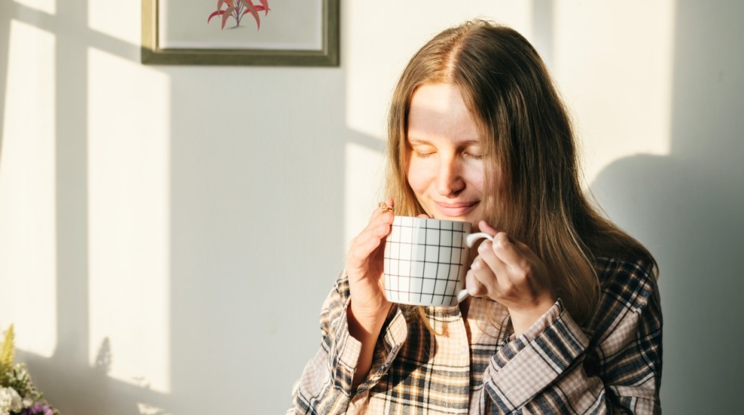 Cozy χειμωνιάτικες κούπες: Τα σχέδια που ξεχωρίσαμε στην αγορά