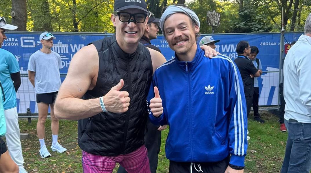 Χάρι Στάιλς: Από τη σκηνή στον Μαραθώνιο του Βερολίνου με χρόνο κάτω από 3 ώρες - Ο πρώην τραγουδιστής των One Direction κέρδισε τον θαυμασμό των δρομέων.