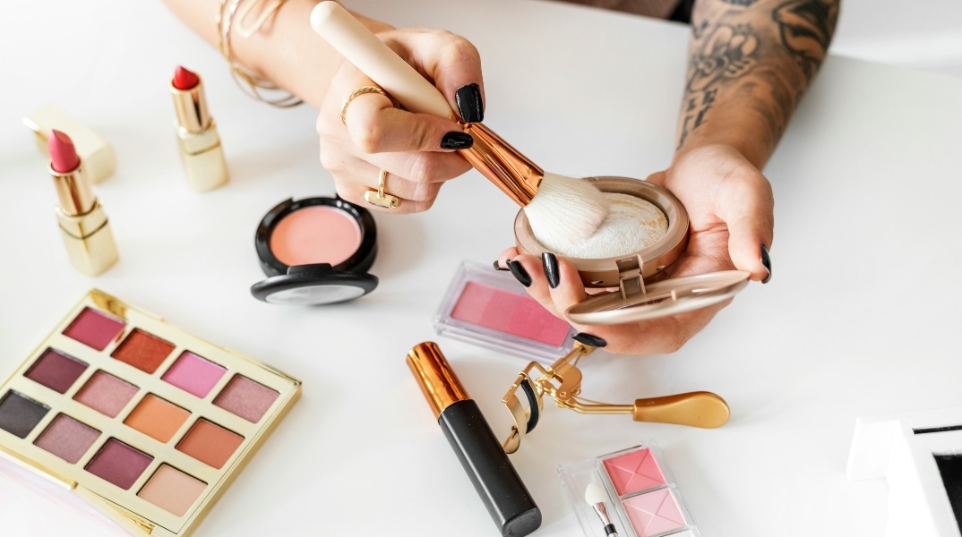 Σπασμένη πούδρα