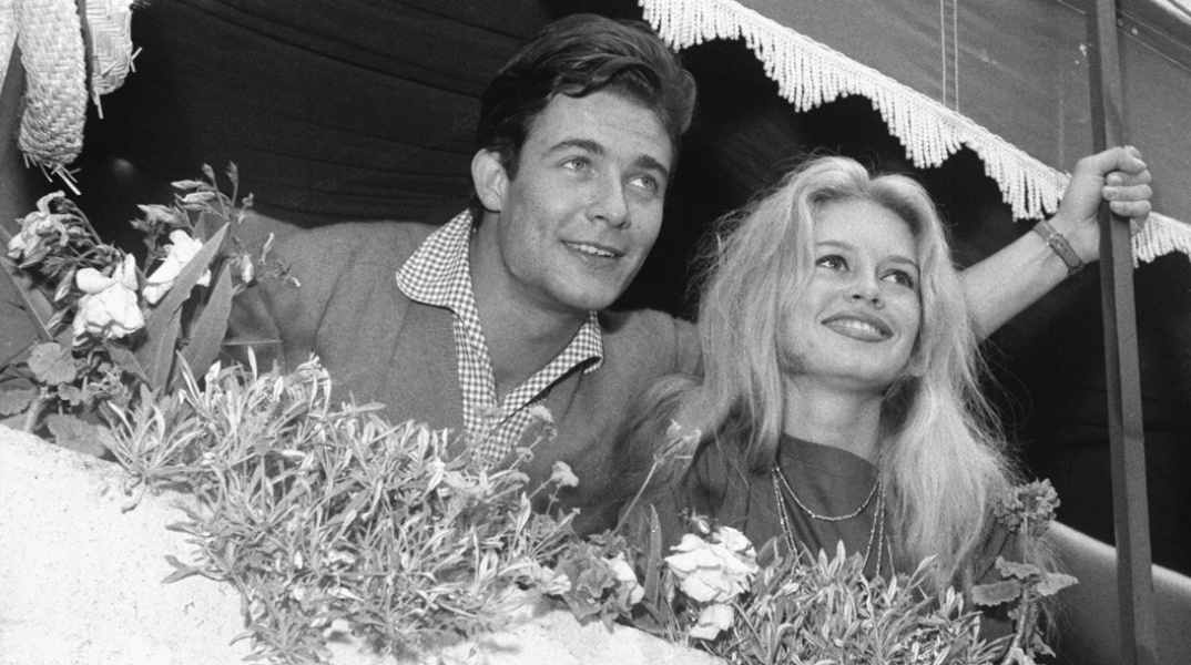 Η Μπριζίτ Μπαρντό με τον Ζακ Σαριέ, με τον οποίο απέκτησε τον γιο της, Νικολά