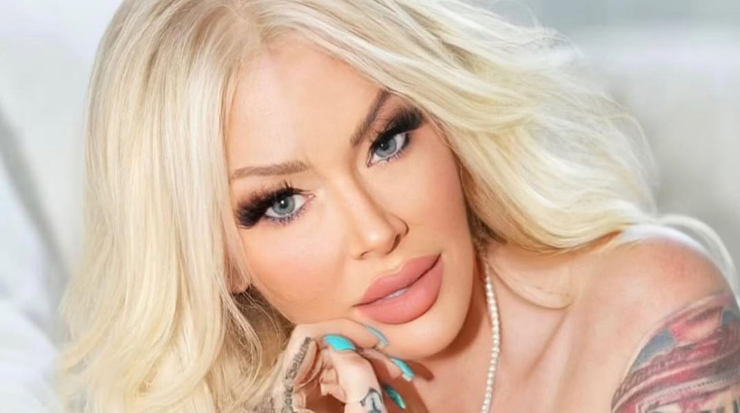 Η Τζένα Τζέιμσον: Η πρώην σταρ ταινιών ενηλίκων ανακοίνωσε ότι εγκαταλείπει τον ιουδαϊσμό, τον οποίο είχε ασπαστεί το 2015 και επιστρέφει στον χριστιανισμό