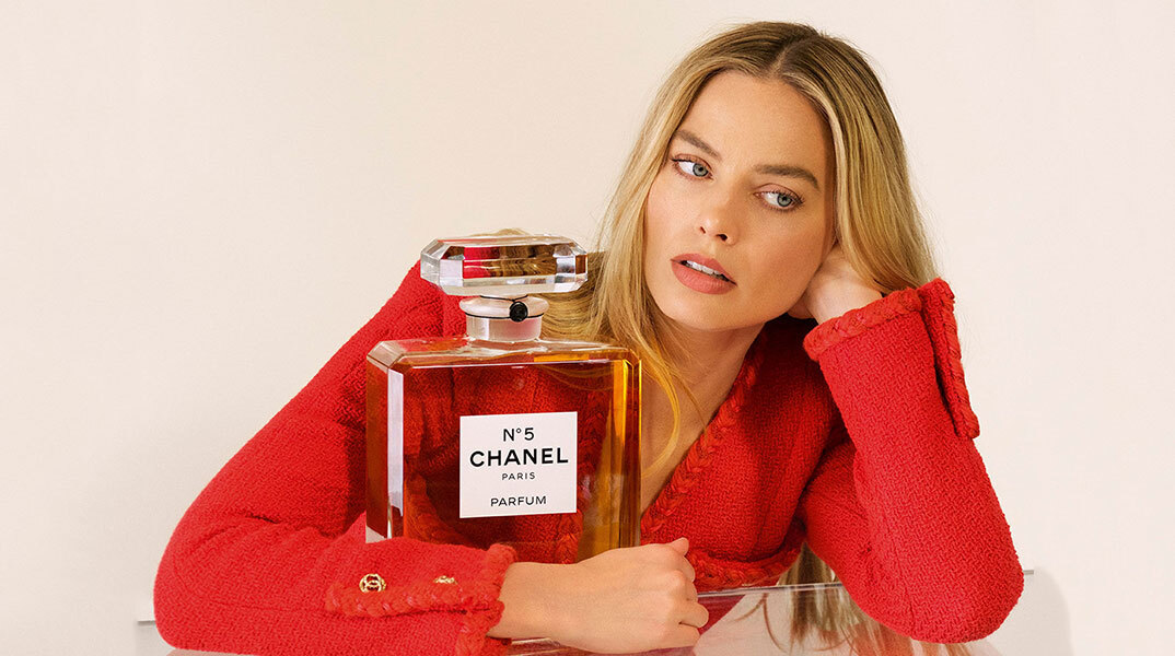 Η Μάργκο Ρόμπι, το πρόσωπο του Chanel No.5