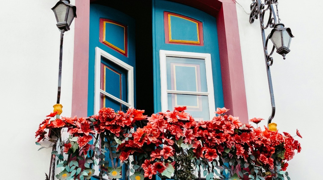 Μικρό μπαλκόνι; 5 ιδέες για να γίνει το μέρος που θα κάθεσαι κάθε βράδυ