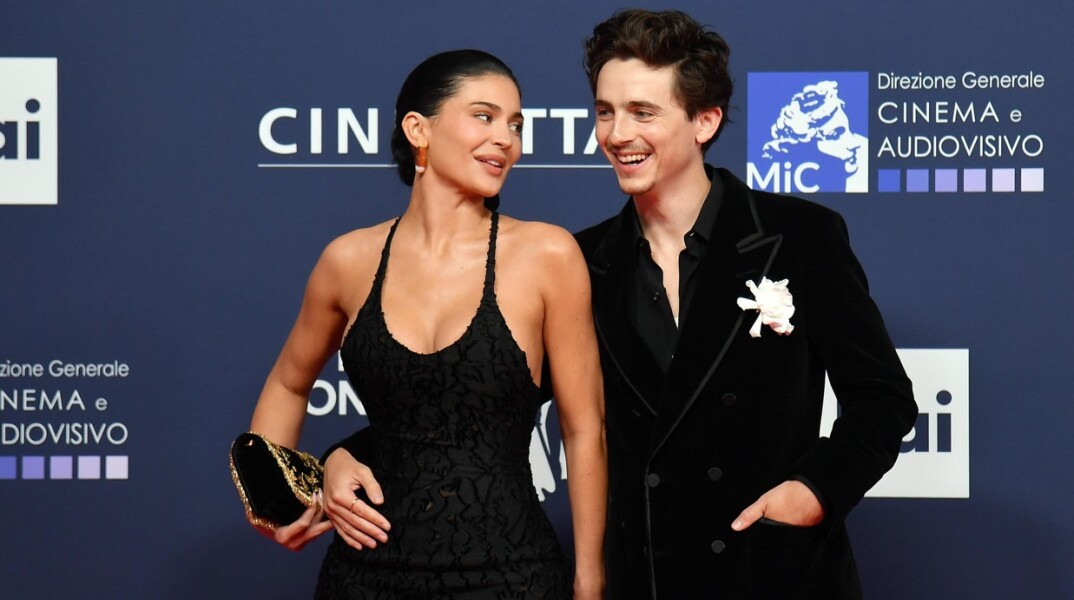 Είναι το κολιέ «γούρι» του Τιμοτέ Σαλαμέ ένα διακριτικό μήνυμα προς την Κάιλι Τζένερ;