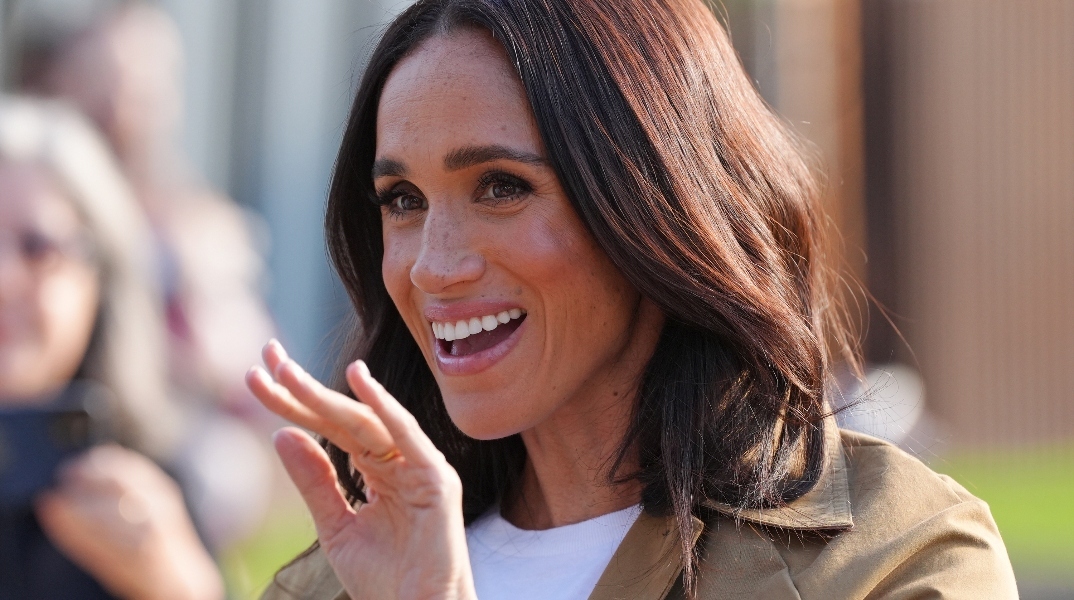 Νέος γύρος σκληρής κριτικής εναντίον της Μέγκαν Μαρκλ με αφορμή το εισιτήριο και τα δώρα του retreat που οργάνωσε στην Αυστραλία