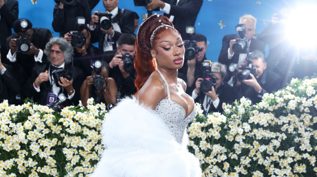 Megan Thee Stallion: Πρόωρη αποχώρηση από το «Moulin Rouge» μετά τον χωρισμό με τον Κλέι Τόμπσον