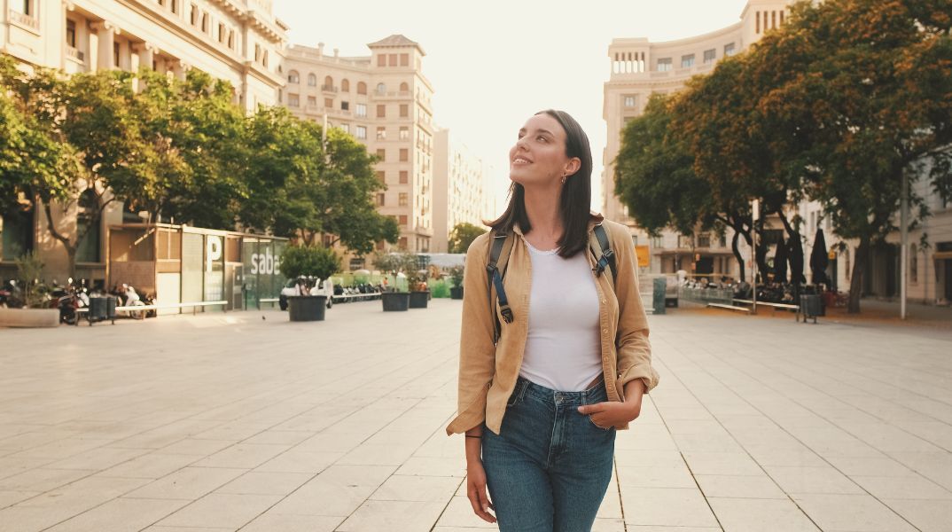 Το Solo Maxxing κυριαρχεί στις ηλικίες 18-34 - Οι νέοι γυρίζουν την πλάτη στο dating και στις σχέσεις, προτάσσοντας την αυτονομία και την οικονομική σταθερότητα
