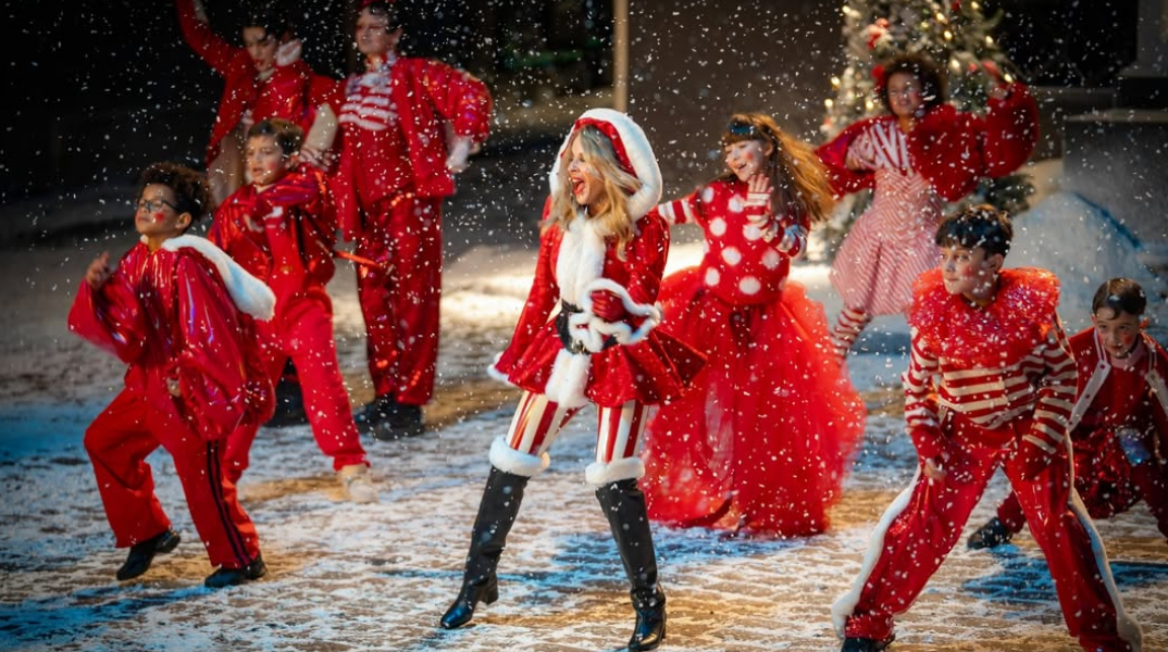 Η Κάιλι Μινόγκ αποκάλυψε τη χριστουγεννιάτικη παράδοση που δεν έχει δοκιμάσει ποτέ στη ζωή της