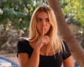 tzeni-melita-mila-mou-vromika-athens-voice.jpg