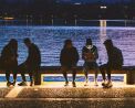 Gen Z: Μία γενιά που δεν εγκαταλείπει την πολιτική, αλλά τους παραδοσιακούς της θεσμούς
