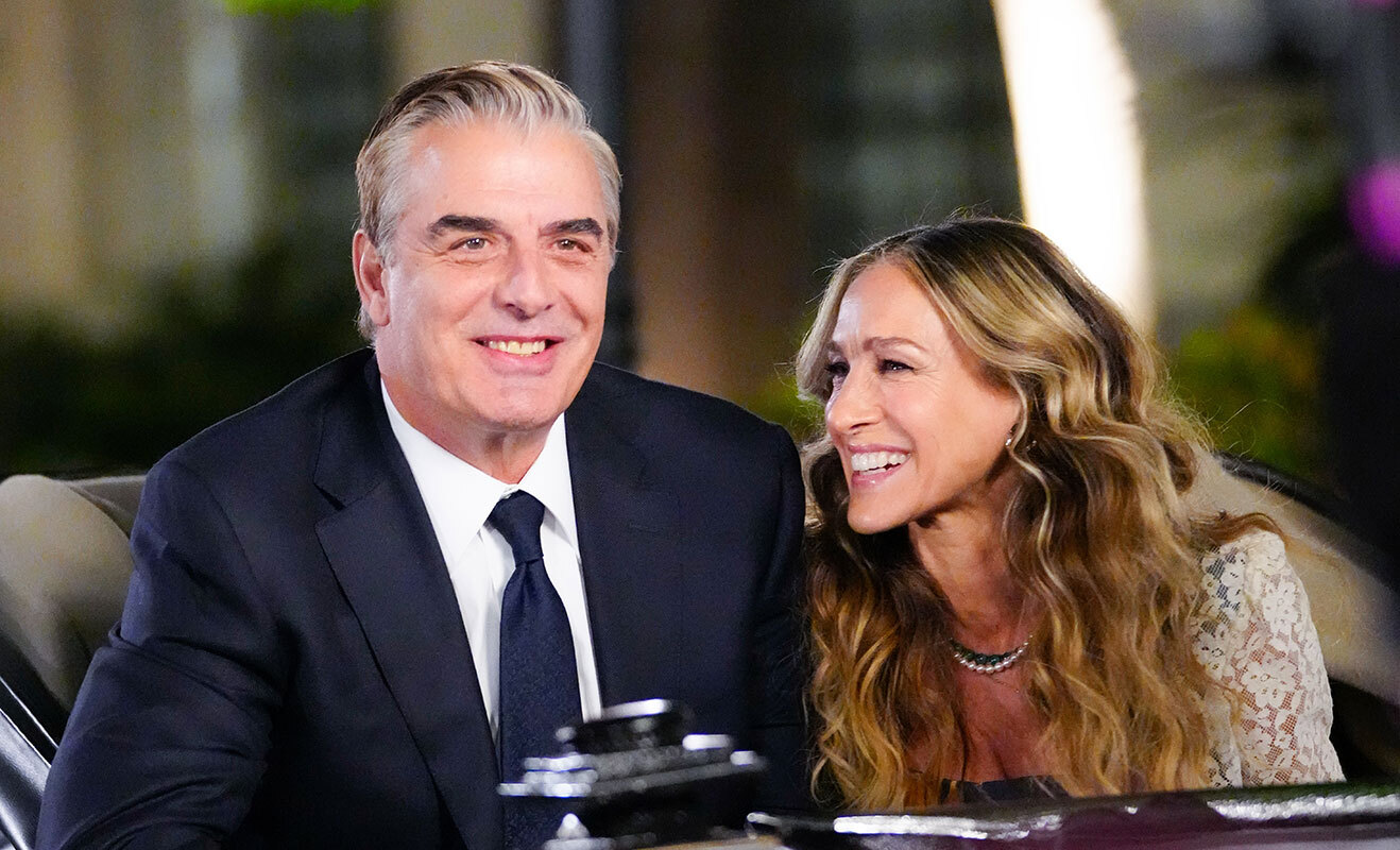 Ο Κρις Νορθ ως Mr. Big και η Σάρα Τζέσικα Πάρκερ ως Κάρι Μπράντσο στο Sex and the city - And Just Like That