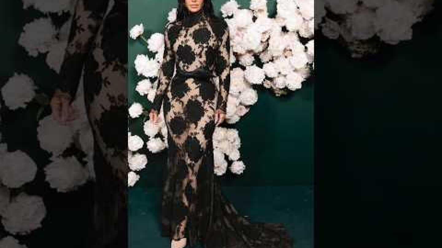 Kim Kardashian Attends Baby2Baby Gala 2023 In Balenciaga #kimkardashian #baby2babygala #redcarpet