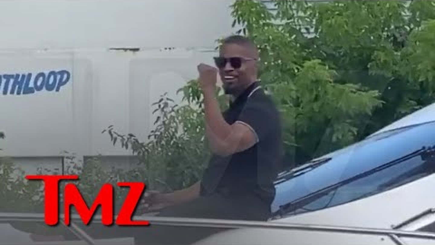 Jamie Foxx Waves to Fans on Boat, First Sighting Since Hospitalization | TMZ