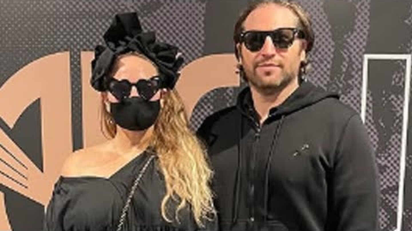 Sia Divorcing Husband After SECRETLY Welcoming Baby Somersault