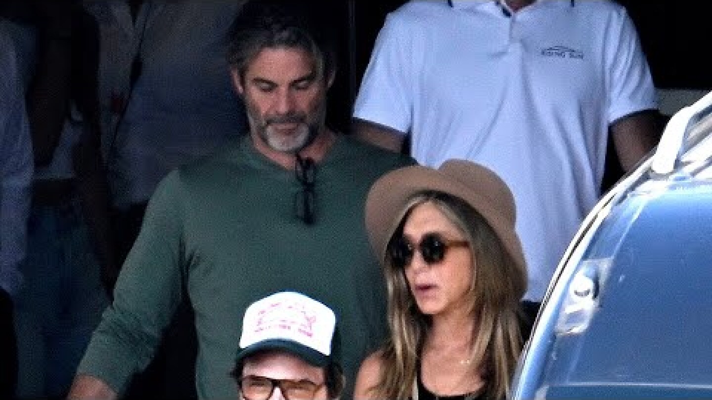 Jennifer Aniston and Wellness Coach Jim Curtis Spark Romance Rumors