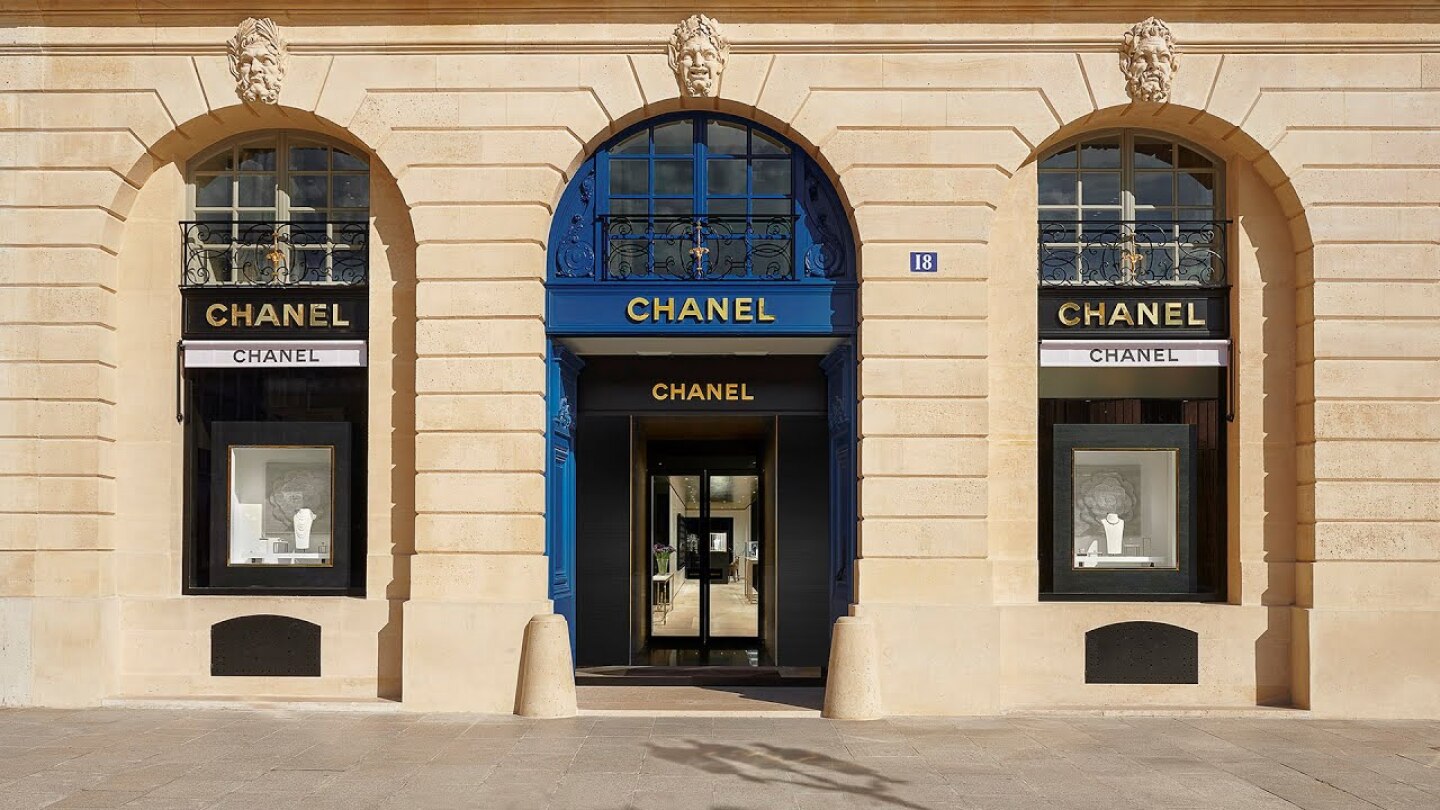 I AM 18 PLACE VENDÔME – CHANEL Watches and Fine Jewelry