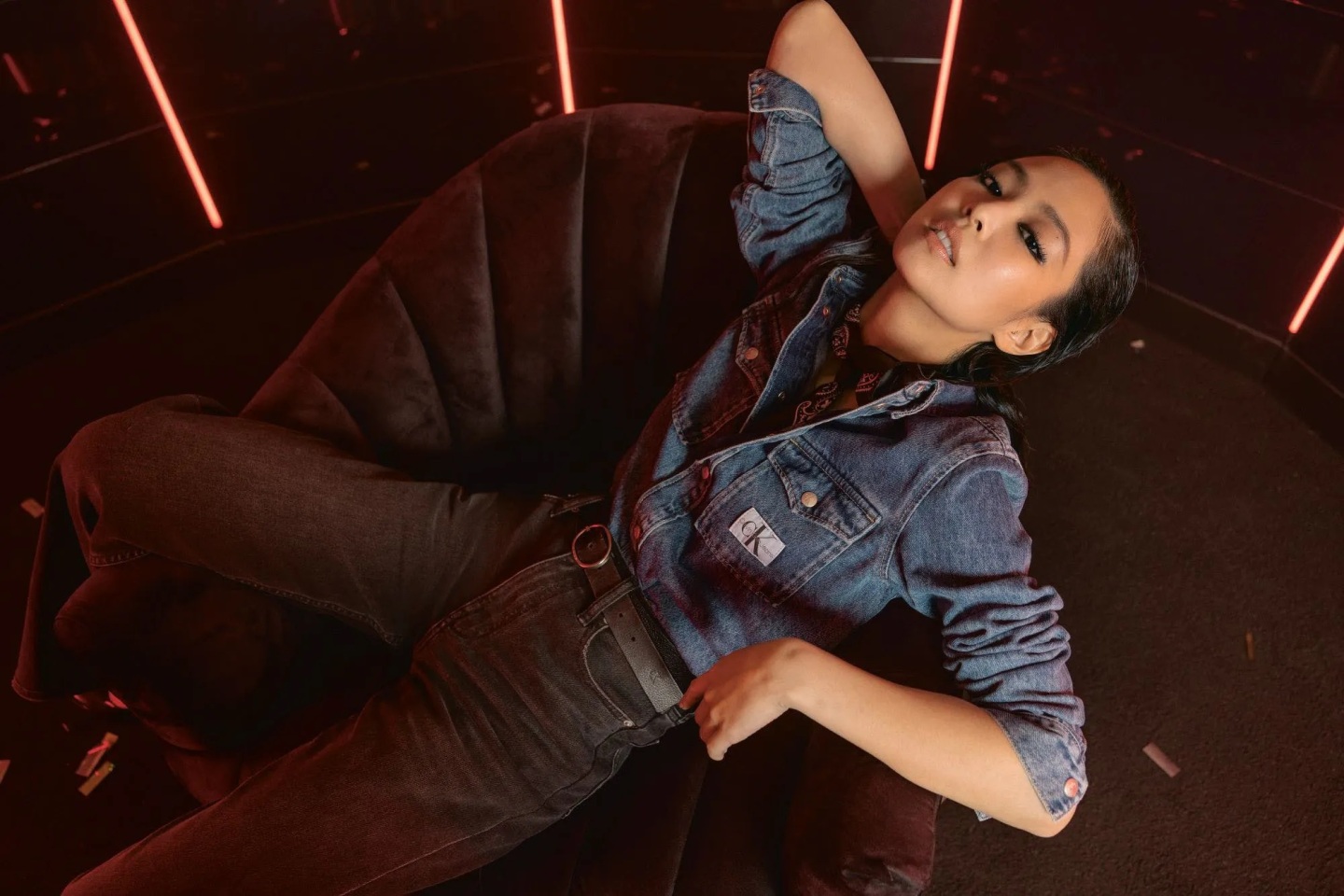 Η Jennie των Blackpink στην καμπάνια Calvin Klein