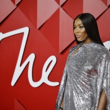 Η Ναόμι Κάμπελ με Valentino