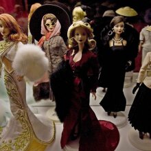 Κούκλες και μόδα: Tα fashion dolls, οι Barbie, οι Bratz, τα Polly Pockets, οι σχεδιαστές που επηρεάστηκαν.