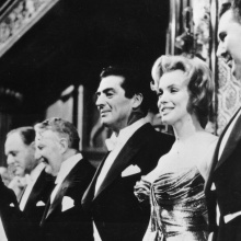 Όταν η βασίλισσα Ελισάβετ συνάντησε τη Μέριλιν Μονρόε