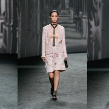 Μοντέλα με ρούχα Chanel, από τη συλλογή SS2023